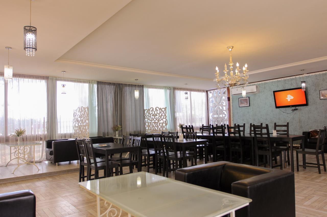 New Athos Grand Hotel Leon מראה חיצוני תמונה